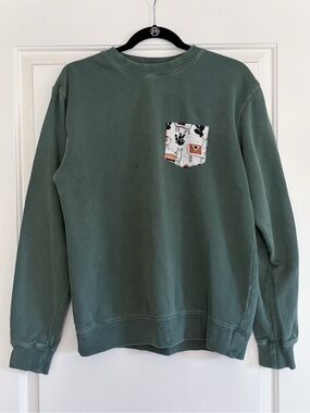 Serengetee Llama pocket sweatshirt